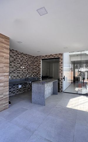 Casa de condomínio para alugar com 227m², 3 quartos e 2 vagas Casa de condomínio para alugar com 227m², 3 quartos e 2 vagasÁrea externa