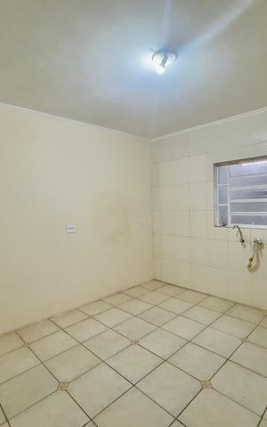 Casa à venda com 145m², 2 quartos e 2 vagas Casa à venda com 145m², 2 quartos e 2 vagasCozinha