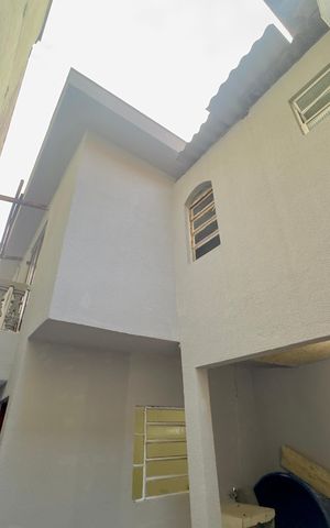 Casa à venda com 145m², 2 quartos e 2 vagas Casa à venda com 145m², 2 quartos e 2 vagasÁrea de Serviço