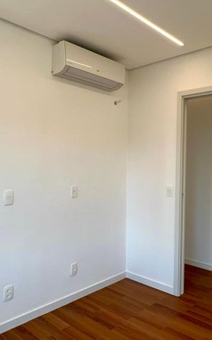 Apartamento para alugar com 163m², 4 quartos e 3 vagas Apartamento para alugar com 163m², 4 quartos e 3 vagasQuarto