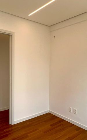 Apartamento para alugar com 163m², 4 quartos e 3 vagas Apartamento para alugar com 163m², 4 quartos e 3 vagasQuarto