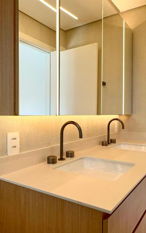 Apartamento para alugar com 163m², 4 quartos e 3 vagas Apartamento para alugar com 163m², 4 quartos e 3 vagasBanheiro da Suíte 3