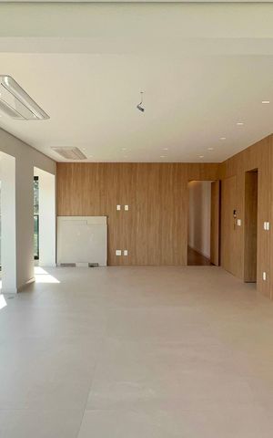 Apartamento para alugar com 163m², 4 quartos e 3 vagas Apartamento para alugar com 163m², 4 quartos e 3 vagasSala