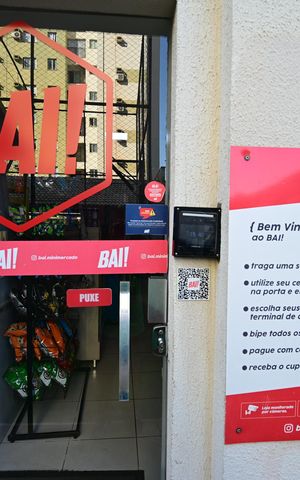 Apartamento para alugar com 77m², 2 quartos e 2 vagas