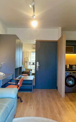 Studio para alugar com 30m², 1 quarto e 1 vaga Studio para alugar com 30m², 1 quarto e 1 vagaSala
