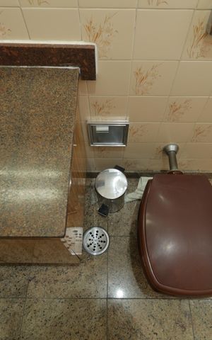 Casa para alugar com 200m², 3 quartos e 2 vagasBanheiro do Quarto 1