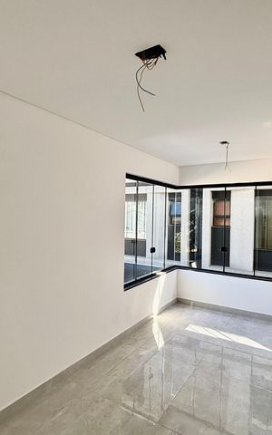 Casa à venda com 85m², 2 quartos e 1 vaga Casa à venda com 85m², 2 quartos e 1 vagaSala