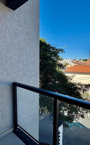Casa à venda com 85m², 2 quartos e 1 vaga Casa à venda com 85m², 2 quartos e 1 vagaVaranda