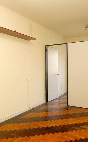 Apartamento à venda com 80m², 2 quartos e sem vagaSala