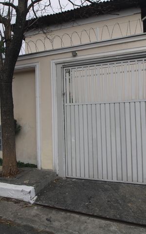 Casa de condomínio para alugar com 78m², 2 quartos e 2 vagasFachada