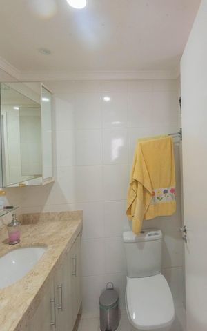 Apartamento à venda com 87m², 3 quartos e 2 vagas Apartamento à venda com 87m², 3 quartos e 2 vagasBanheiro da Suíte