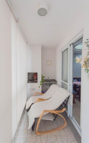 Apartamento à venda com 87m², 3 quartos e 2 vagas Apartamento à venda com 87m², 3 quartos e 2 vagasSacada da Sala