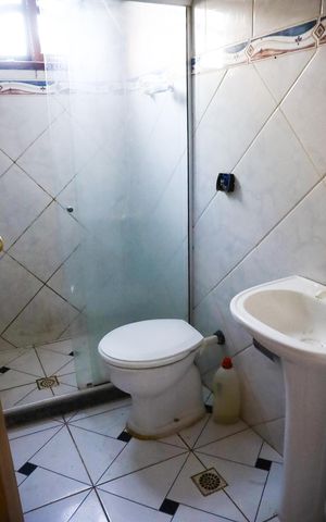 Casa para alugar com 425m², 2 quartos e 2 vagas Casa para alugar com 425m², 2 quartos e 2 vagasBanheiro