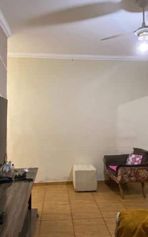 Casa para alugar com 180m², 3 quartos e 2 vagas Casa para alugar com 180m², 3 quartos e 2 vagasSala