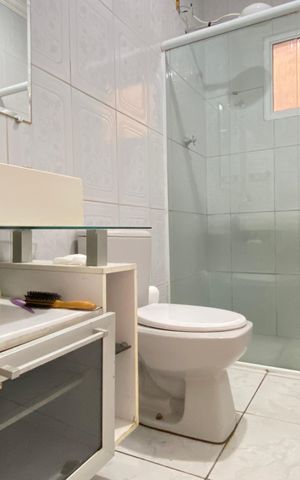 Casa para alugar com 180m², 3 quartos e 2 vagas Casa para alugar com 180m², 3 quartos e 2 vagasBanheiro 2