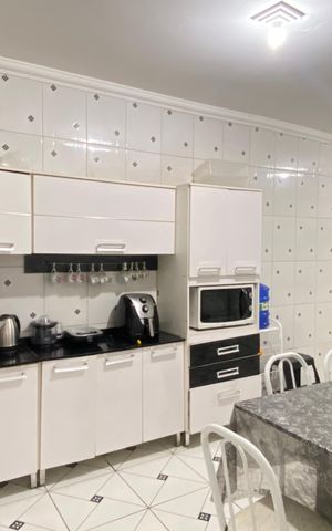 Casa para alugar com 180m², 3 quartos e 2 vagas Casa para alugar com 180m², 3 quartos e 2 vagasCozinha