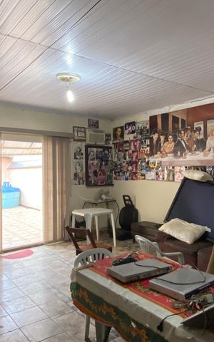 Casa para alugar com 180m², 3 quartos e 2 vagas Casa para alugar com 180m², 3 quartos e 2 vagasTerraço