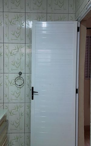 Casa para alugar com 180m², 3 quartos e 2 vagas Casa para alugar com 180m², 3 quartos e 2 vagasBanheiro da Suíte