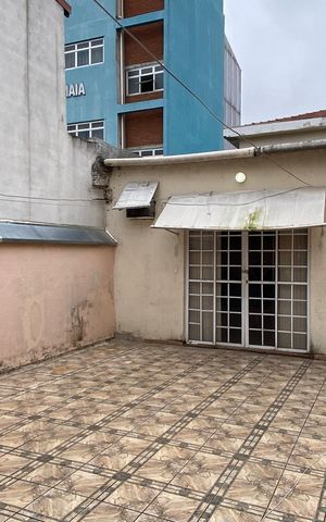 Casa para alugar com 180m², 3 quartos e 2 vagas Casa para alugar com 180m², 3 quartos e 2 vagasVaranda
