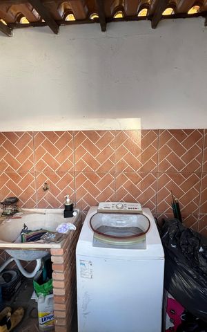 Casa à venda com 360m², 4 quartos e 4 vagasÁrea de Serviço