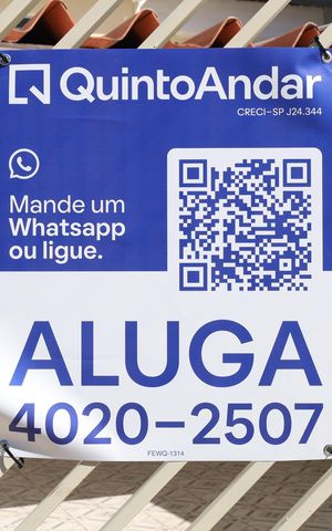 Casa para alugar com 180m², 3 quartos e 3 vagasPlaca GRANDE instalada no portão do imóvel dia 20.07.2026 - Código da placa: FEWQ-1314