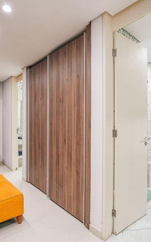 Casa de condomínio à venda com 616m², 5 quartos e 4 vagas Casa de condomínio à venda com 616m², 5 quartos e 4 vagasQuarto