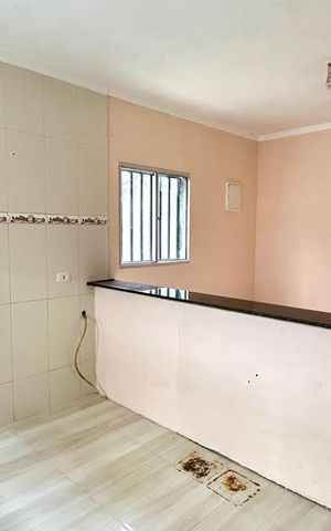Casa à venda com 125m², 2 quartos e 2 vagas Casa à venda com 125m², 2 quartos e 2 vagasCozinha