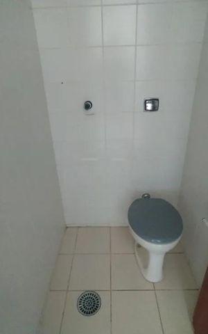 Apartamento para alugar com 310m², 4 quartos e 1 vaga Apartamento para alugar com 310m², 4 quartos e 1 vagaBanheiro de serviço