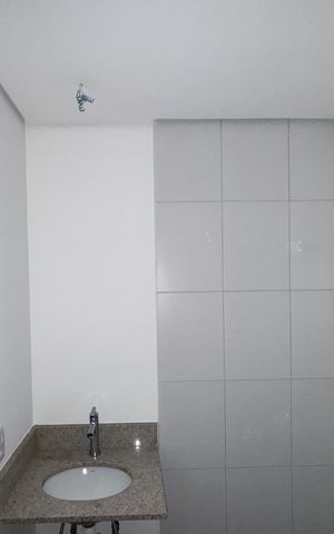 Apartamento à venda com 92m², 2 quartos e 1 vaga Apartamento à venda com 92m², 2 quartos e 1 vagaBanheiro Social
