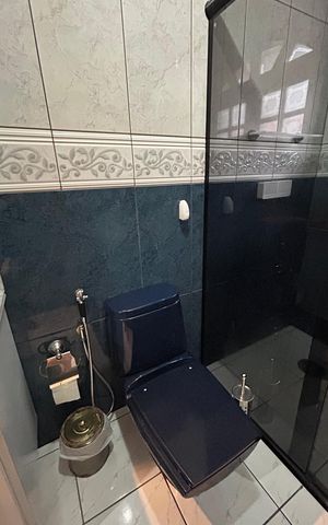 Casa para alugar com 248m², 4 quartos e 2 vagasBanheiro