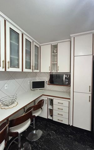 Casa para alugar com 248m², 4 quartos e 2 vagasCozinha