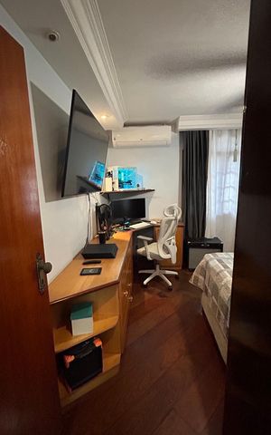 Casa para alugar com 248m², 4 quartos e 2 vagasQuarto