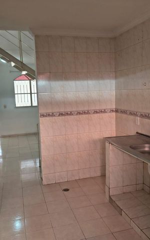 Casa de condomínio para alugar com 54m², 2 quartos e 1 vaga Casa de condomínio para alugar com 54m², 2 quartos e 1 vagaCozinha