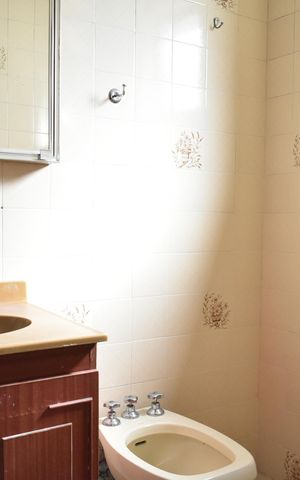 Casa para alugar com 240m², 3 quartos e 4 vagasBanheiro da suíte 1