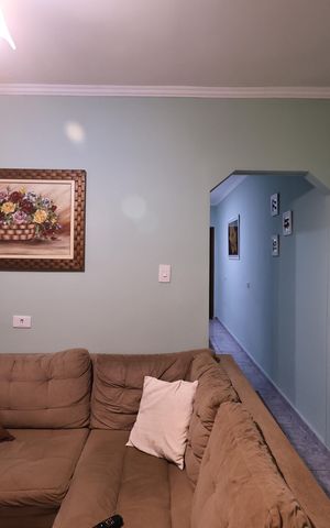 Casa à venda com 150m², 2 quartos e 2 vagas Casa à venda com 150m², 2 quartos e 2 vagasSala