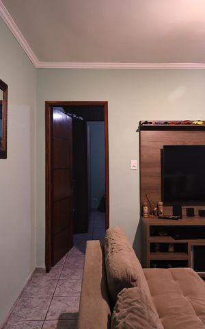Casa à venda com 150m², 2 quartos e 2 vagas Casa à venda com 150m², 2 quartos e 2 vagasSala
