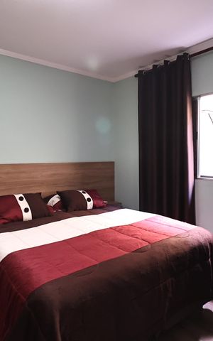Casa à venda com 150m², 2 quartos e 2 vagas Casa à venda com 150m², 2 quartos e 2 vagasSuite