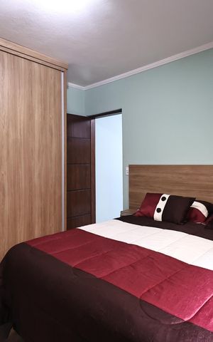 Casa à venda com 150m², 2 quartos e 2 vagas Casa à venda com 150m², 2 quartos e 2 vagasSuite