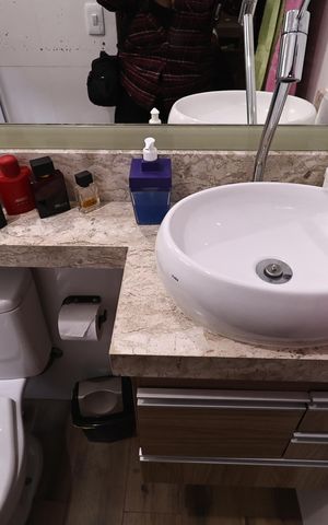 Casa à venda com 150m², 2 quartos e 2 vagas Casa à venda com 150m², 2 quartos e 2 vagasBanheiro da Suíte