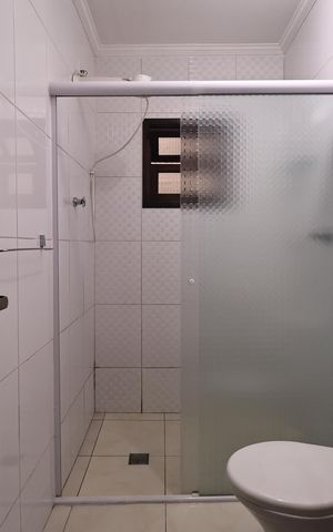 Casa à venda com 150m², 2 quartos e 2 vagas Casa à venda com 150m², 2 quartos e 2 vagasBanheiro