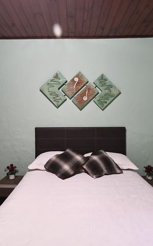 Casa à venda com 150m², 2 quartos e 2 vagas Casa à venda com 150m², 2 quartos e 2 vagasQuarto 1