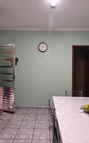 Casa à venda com 150m², 2 quartos e 2 vagas Casa à venda com 150m², 2 quartos e 2 vagasCozinha