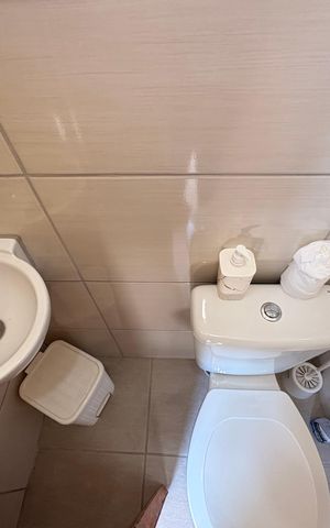 Casa à venda com 150m², 2 quartos e 2 vagas Casa à venda com 150m², 2 quartos e 2 vagasLavabo