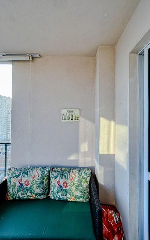 Apartamento para alugar com 68m², 2 quartos e 1 vagaVaranda