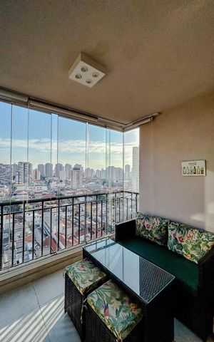 Apartamento para alugar com 68m², 2 quartos e 1 vagaVaranda