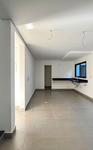 Casa de condomínio à venda com 168m², 3 quartos e 2 vagas Casa de condomínio à venda com 168m², 3 quartos e 2 vagasSala