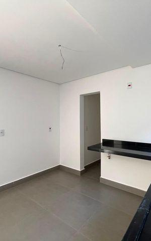 Casa de condomínio à venda com 168m², 3 quartos e 2 vagas Casa de condomínio à venda com 168m², 3 quartos e 2 vagasCozinha