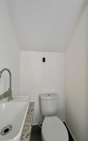 Casa de condomínio à venda com 168m², 3 quartos e 2 vagas Casa de condomínio à venda com 168m², 3 quartos e 2 vagasLavabo