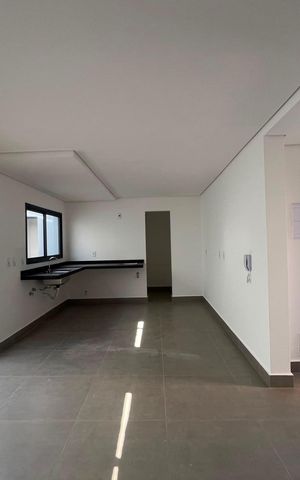 Casa de condomínio à venda com 168m², 3 quartos e 2 vagas Casa de condomínio à venda com 168m², 3 quartos e 2 vagasSala