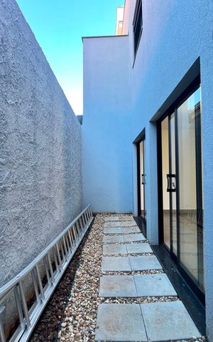 Casa de condomínio à venda com 168m², 3 quartos e 2 vagas Casa de condomínio à venda com 168m², 3 quartos e 2 vagasQuintal
